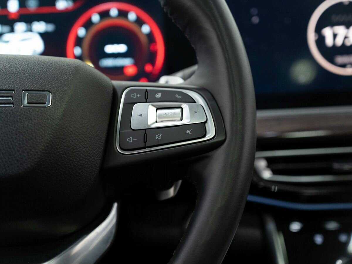 EXEED VX с пробегом — 2022 год. Фото: #12