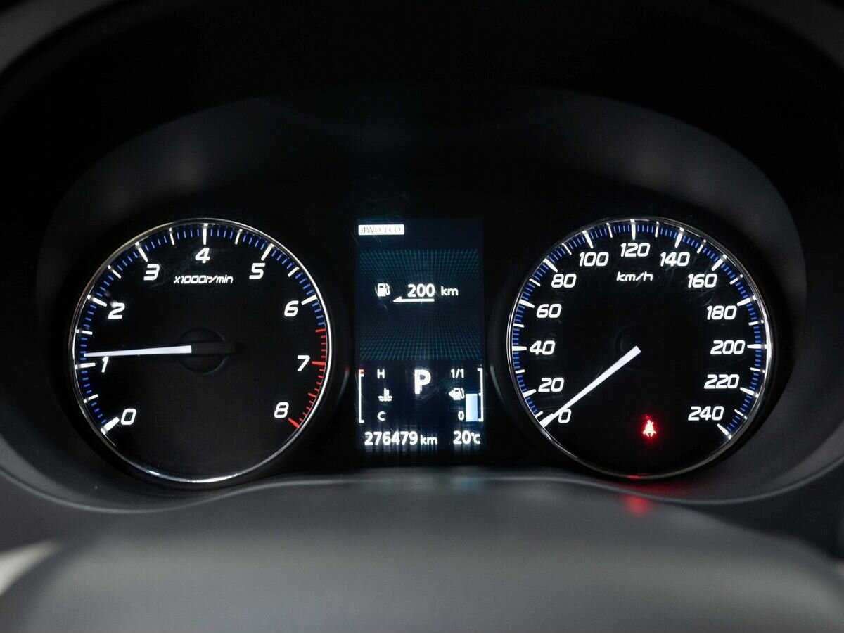 Mitsubishi Outlander с пробегом — 2012 год. Фото: #18