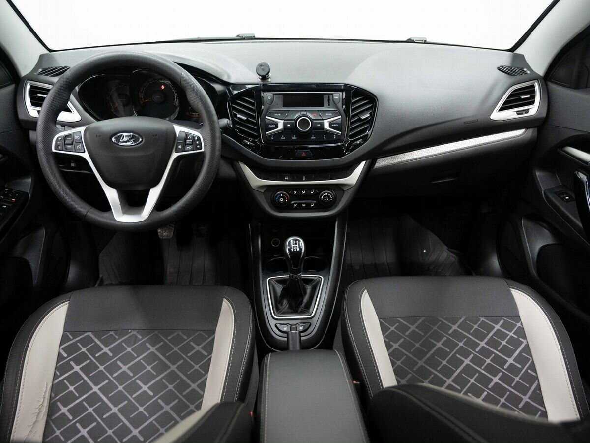 Lada (ВАЗ) Vesta с пробегом — 2020 год. Фото: #12