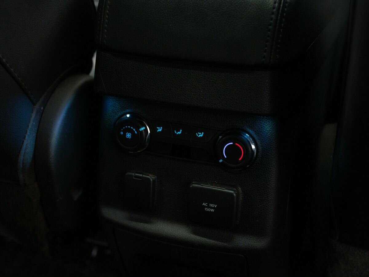 Ford Explorer с пробегом — 2013 год. Фото: #9