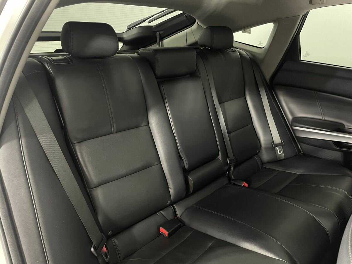 Honda Crosstour с пробегом — 2014 год. Фото: #15