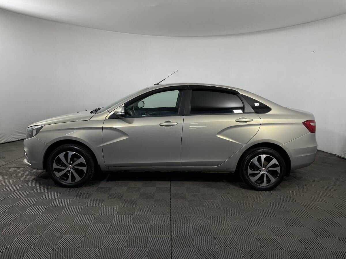 Lada (ВАЗ) Vesta с пробегом — 2018 год. Фото: #4