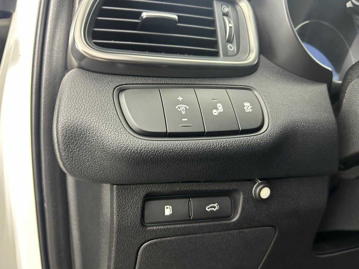 Kia Sorento с пробегом — 2017 год. Фото: #8