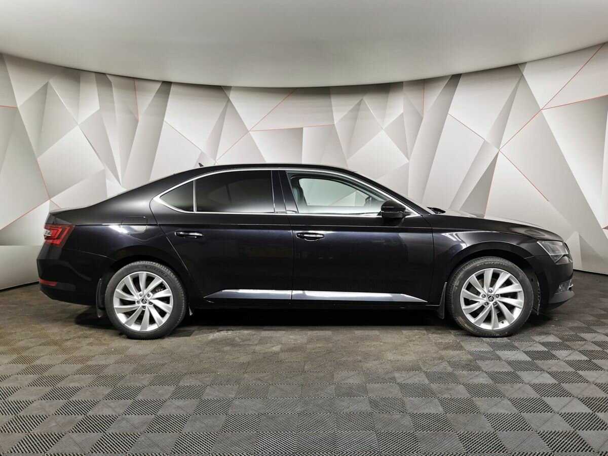 Skoda Superb с пробегом — 2017 год. Фото: #5