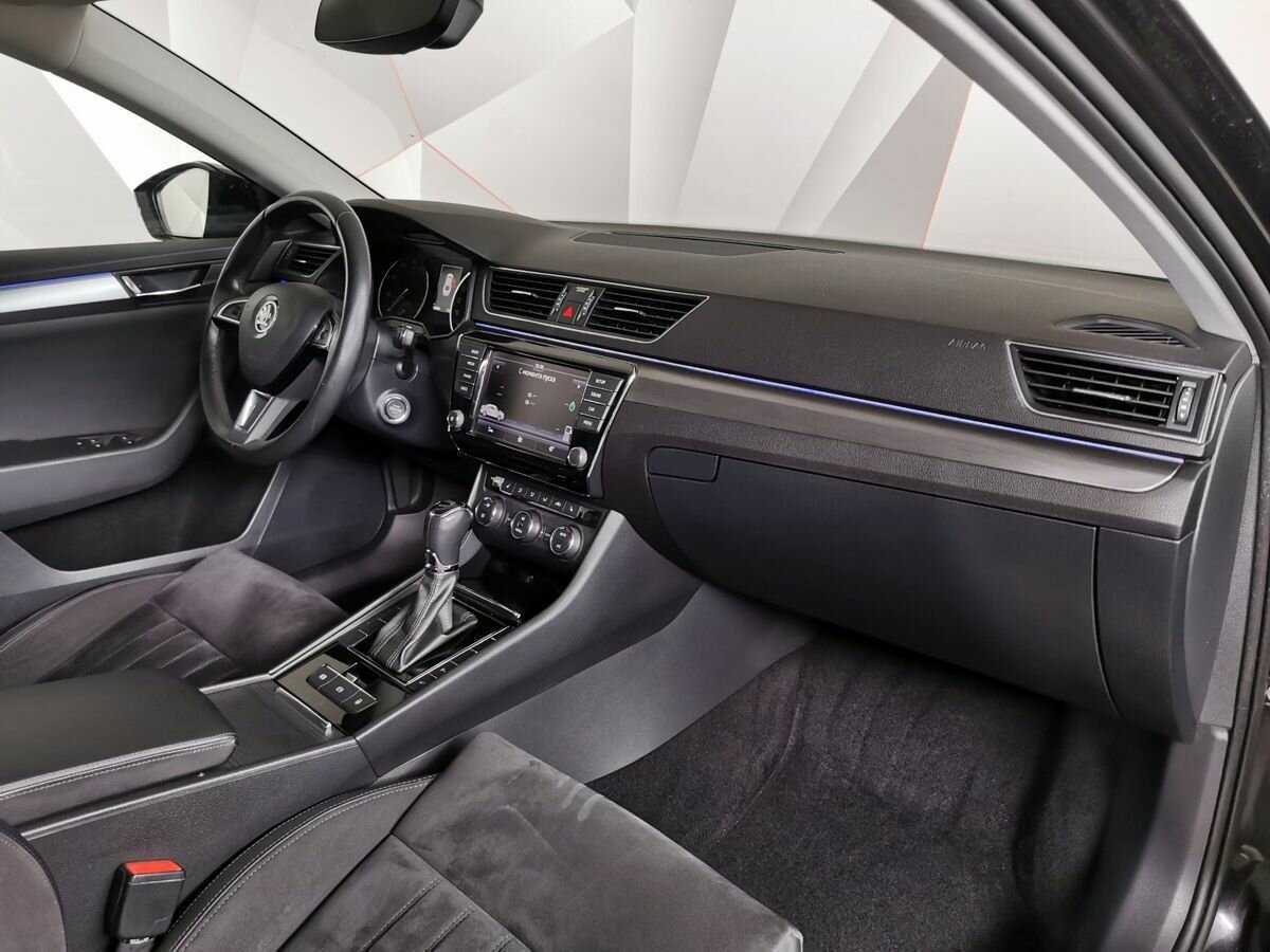 Skoda Superb с пробегом — 2017 год. Фото: #8