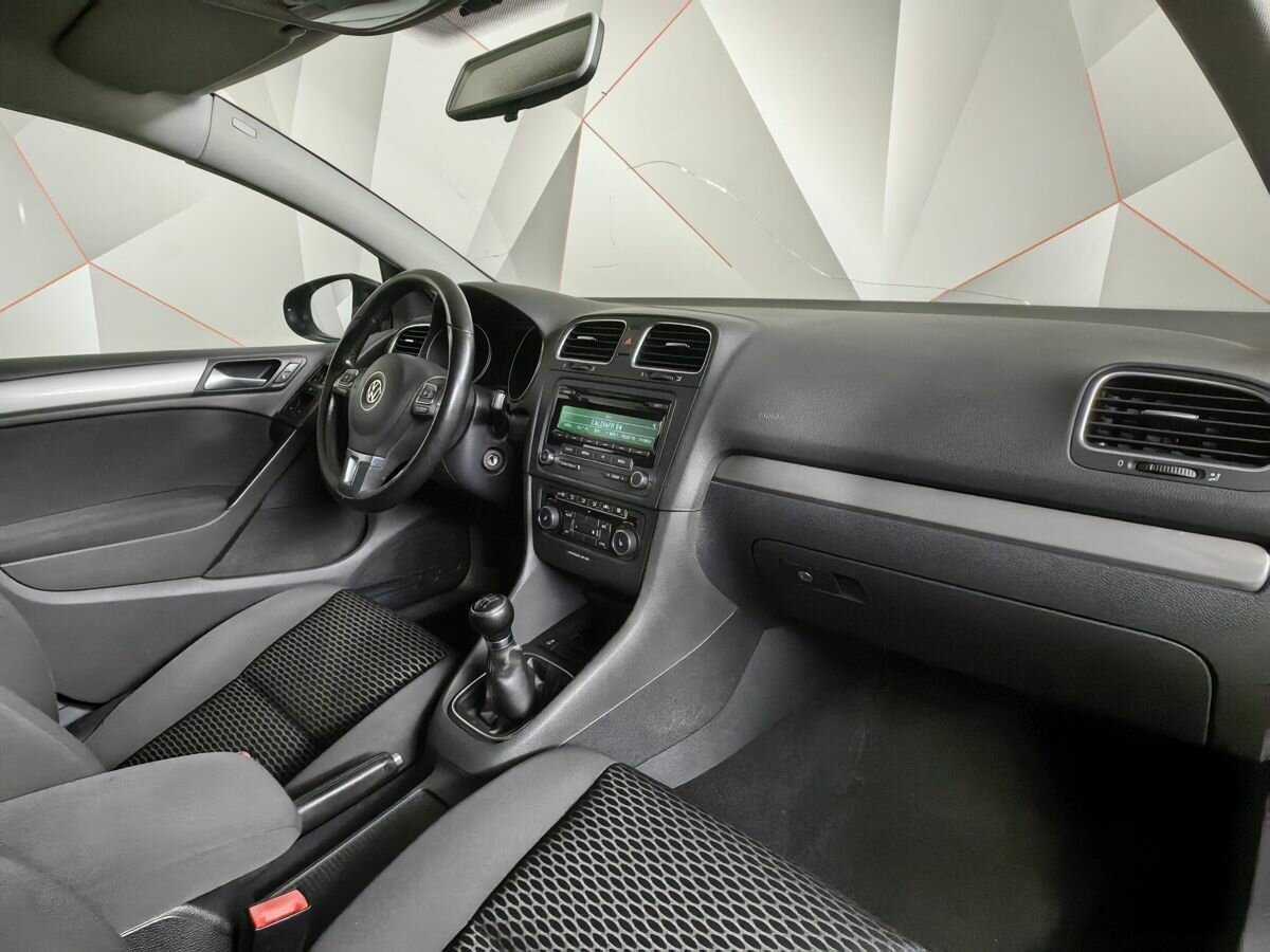 Volkswagen Golf с пробегом — 2012 год. Фото: #8