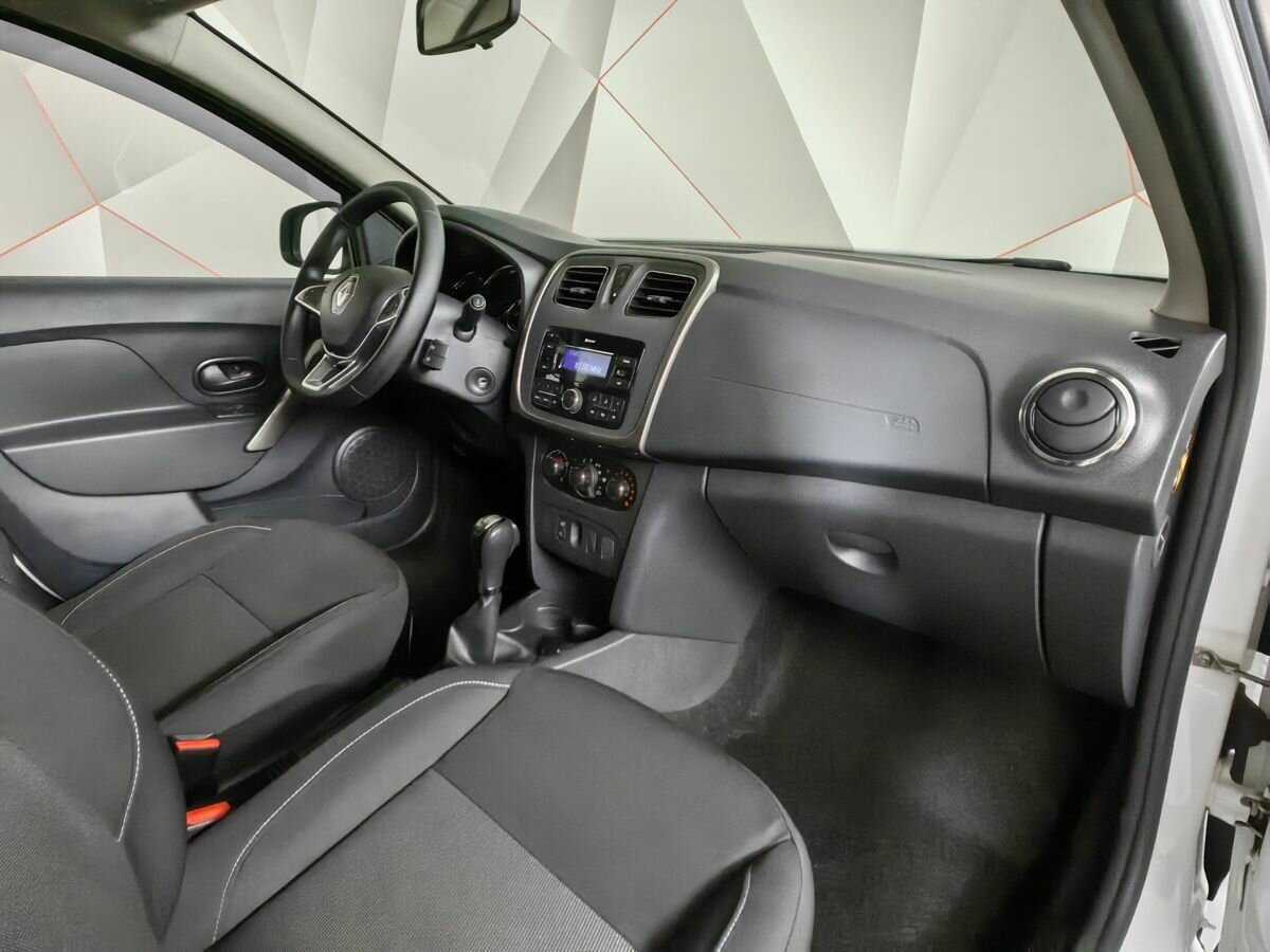 Renault Sandero с пробегом — 2019 год. Фото: #8