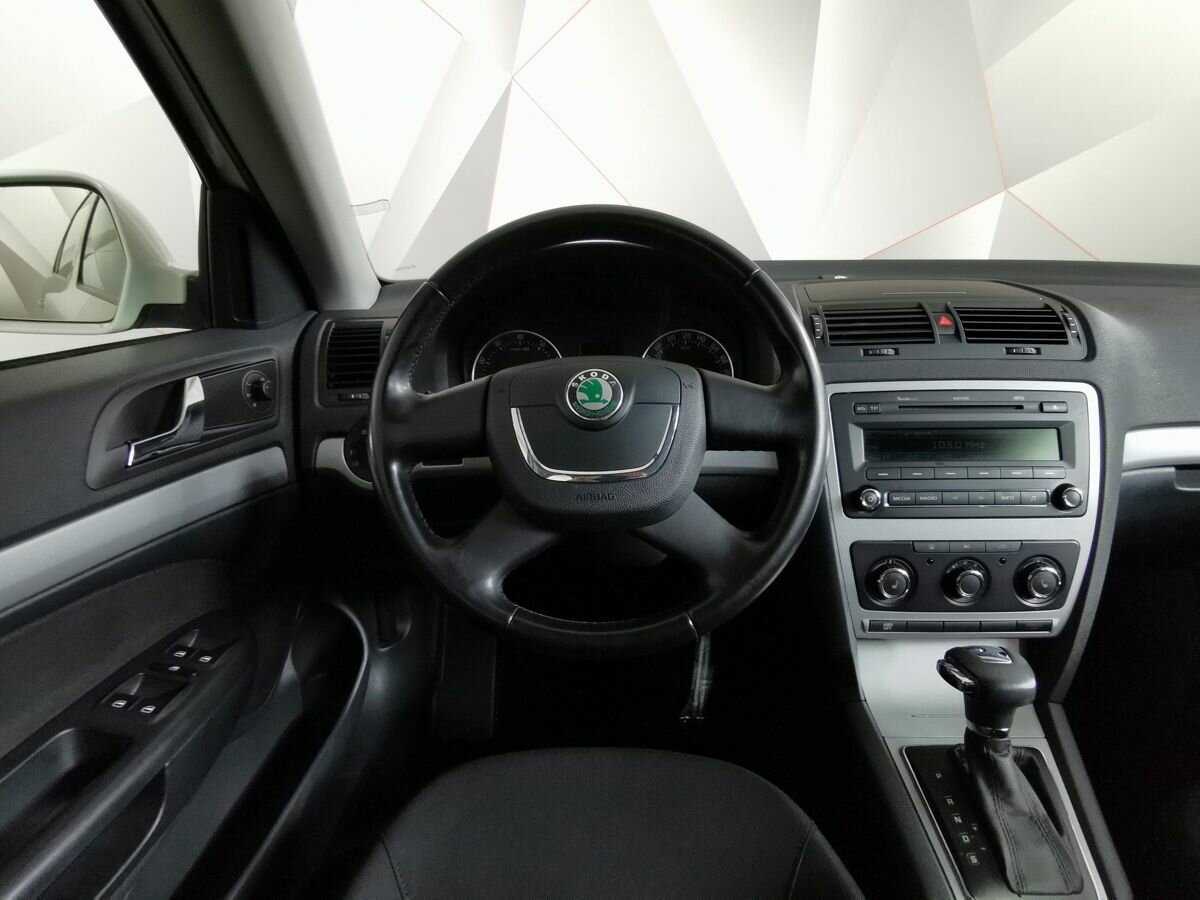 Skoda Octavia с пробегом — 2012 год. Фото: #14