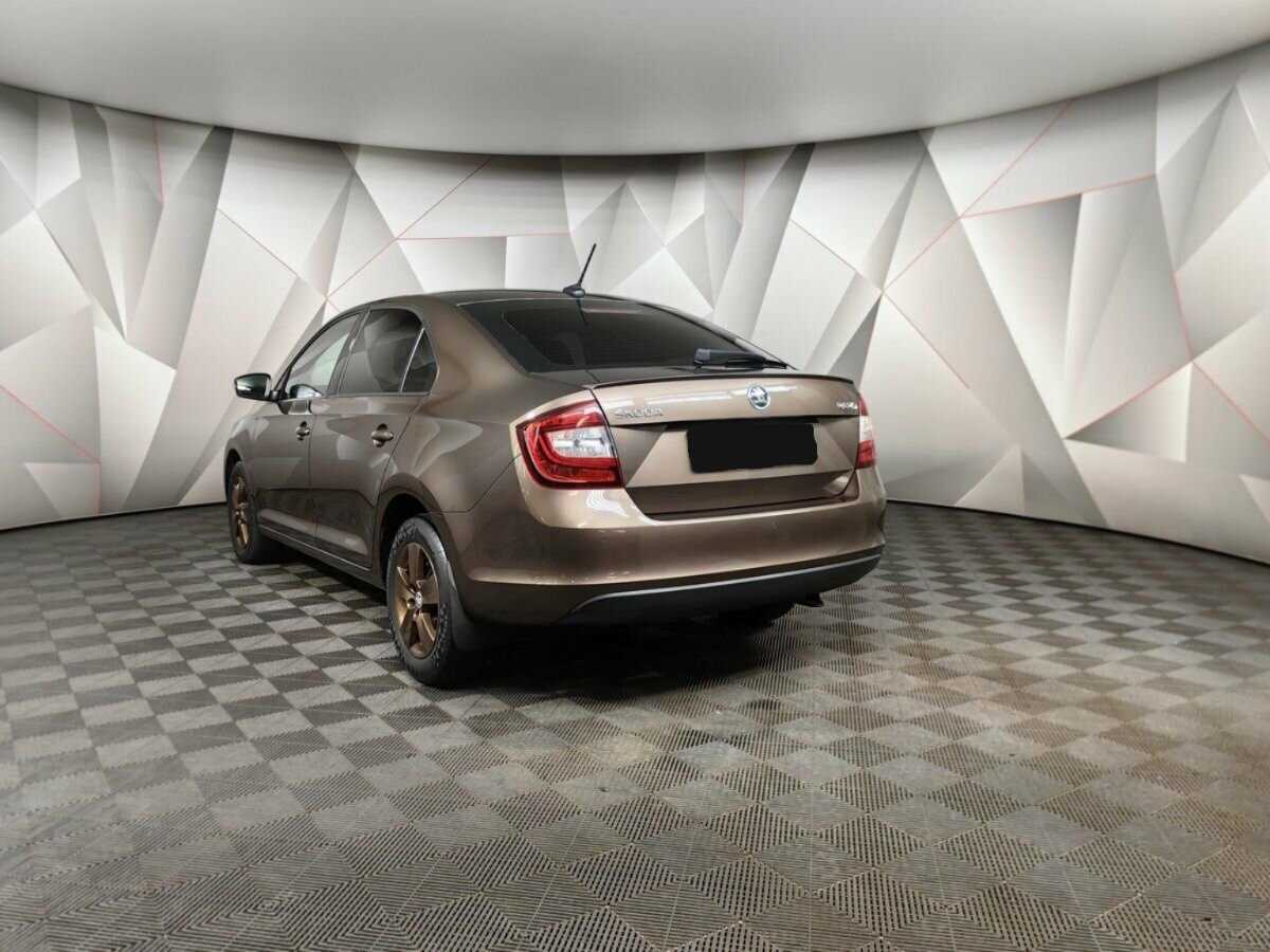 Skoda Rapid с пробегом — 2018 год. Фото: #3