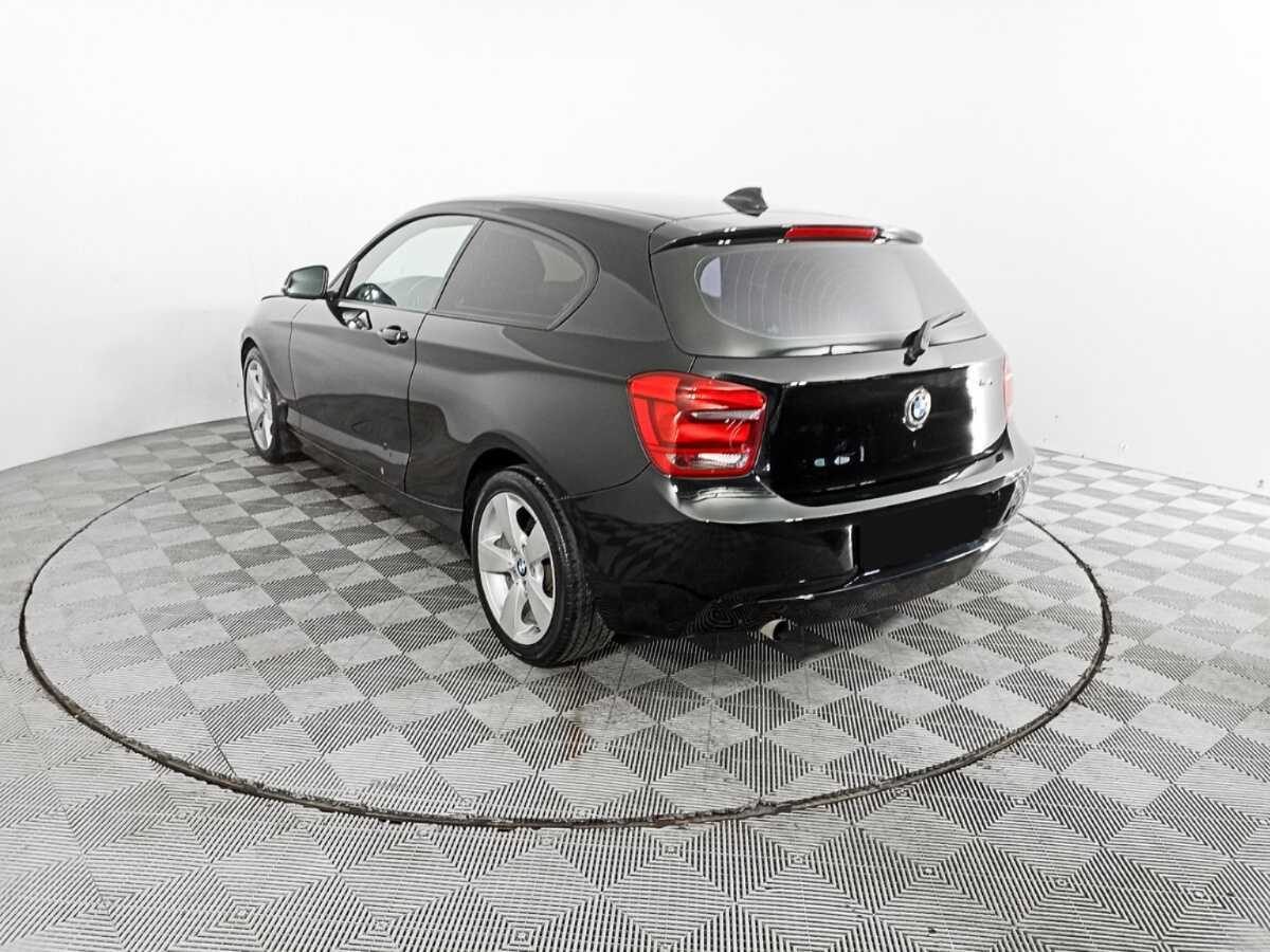 BMW 1 серии с пробегом — 2013 год. Фото: #6