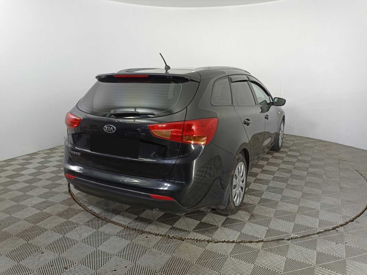 Kia Ceed с пробегом — 2015 год. Фото: #3