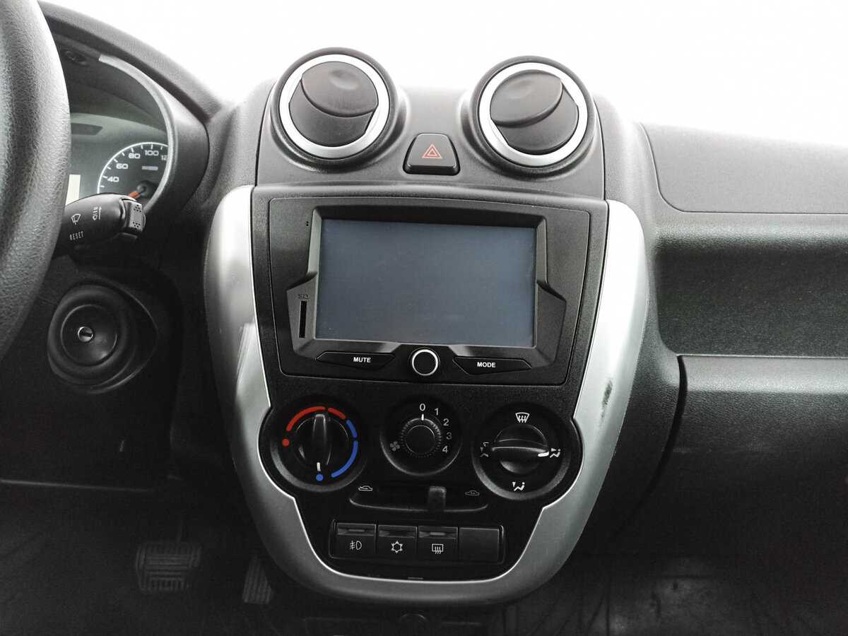 Lada (ВАЗ) Granta с пробегом — 2015 год. Фото: #12