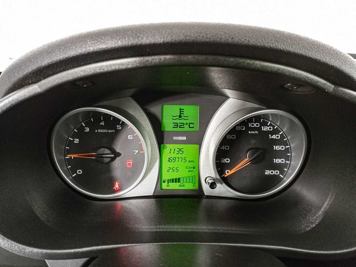 Lada (ВАЗ) Granta с пробегом — 2015 год. Фото: #10