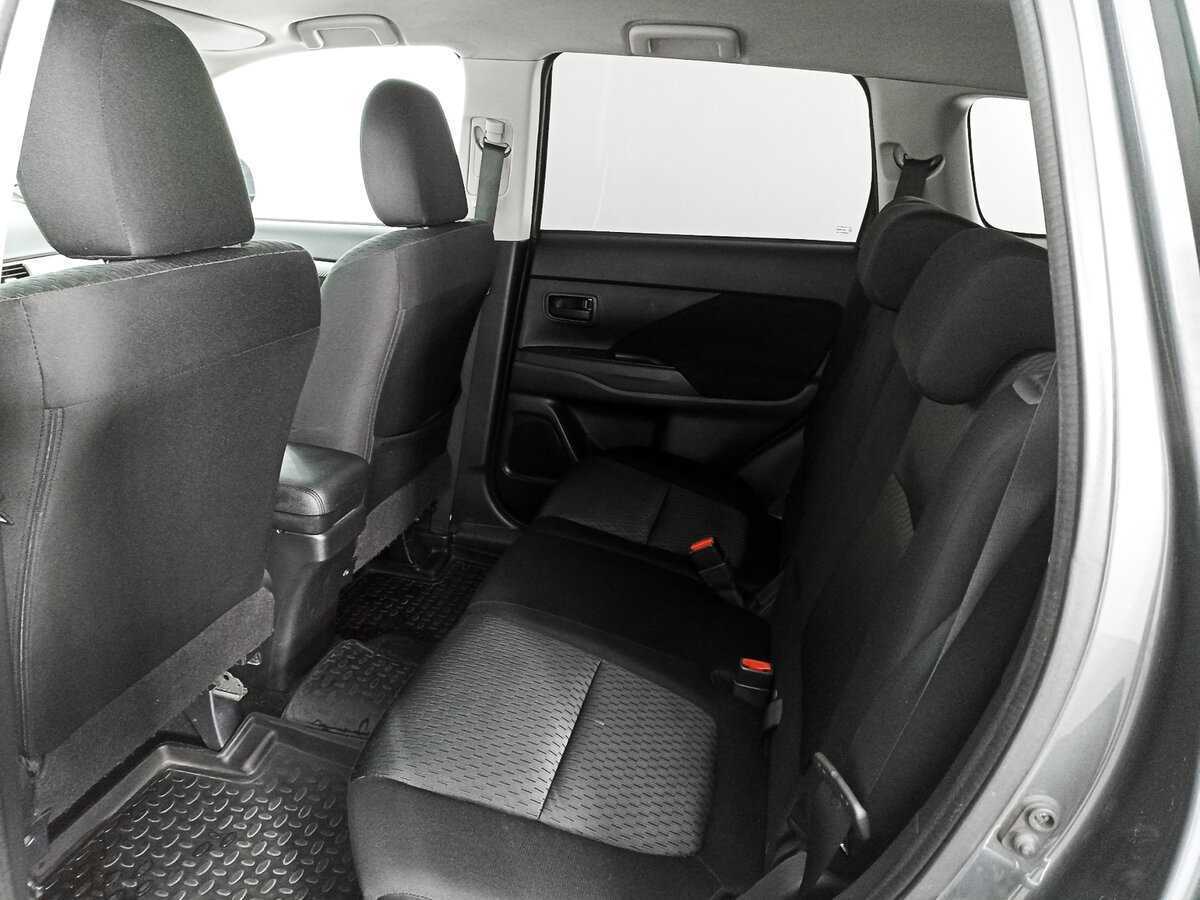 Mitsubishi Outlander с пробегом — 2014 год. Фото: #5