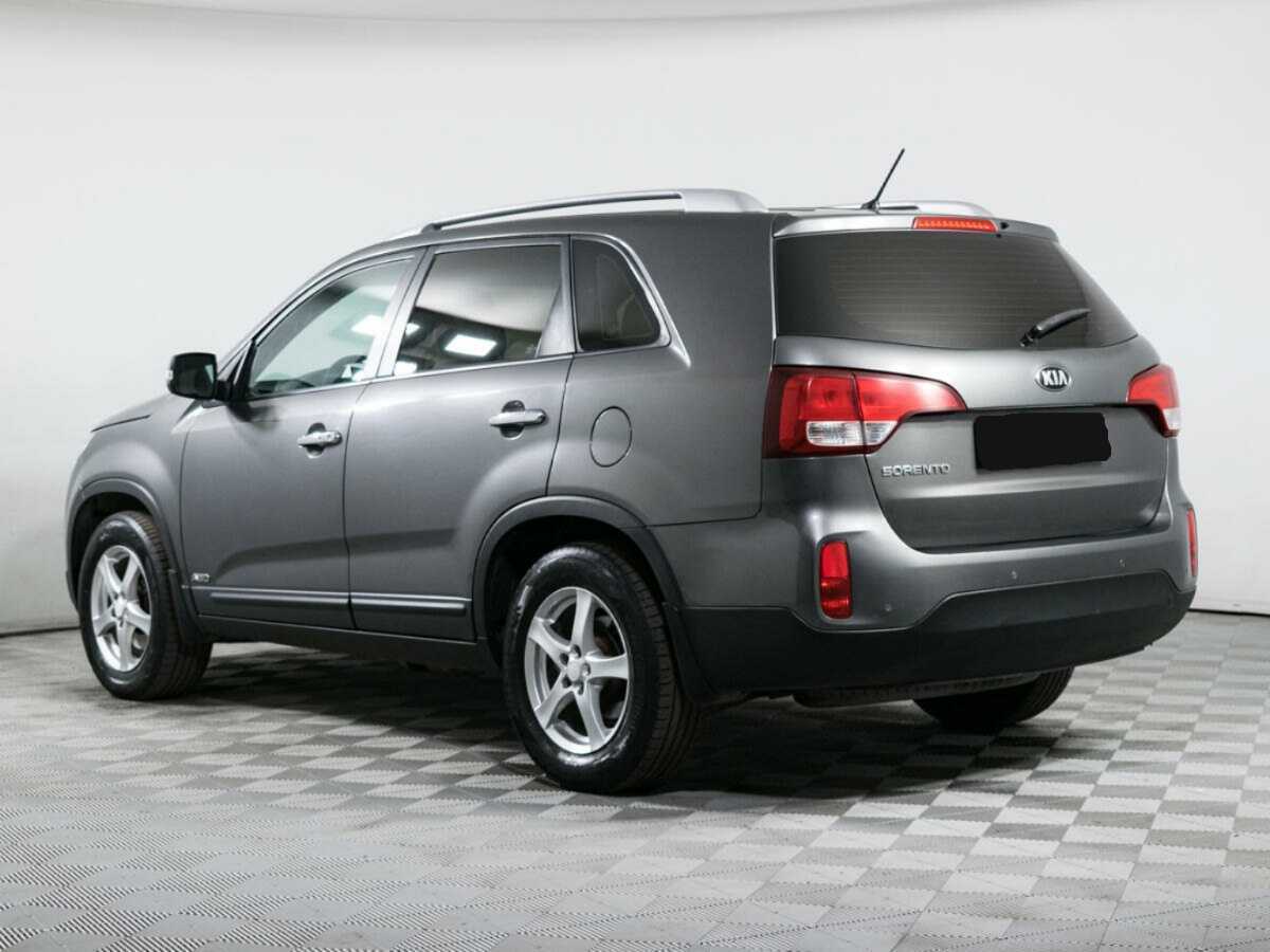 Kia Sorento с пробегом — 2014 год. Фото: #6