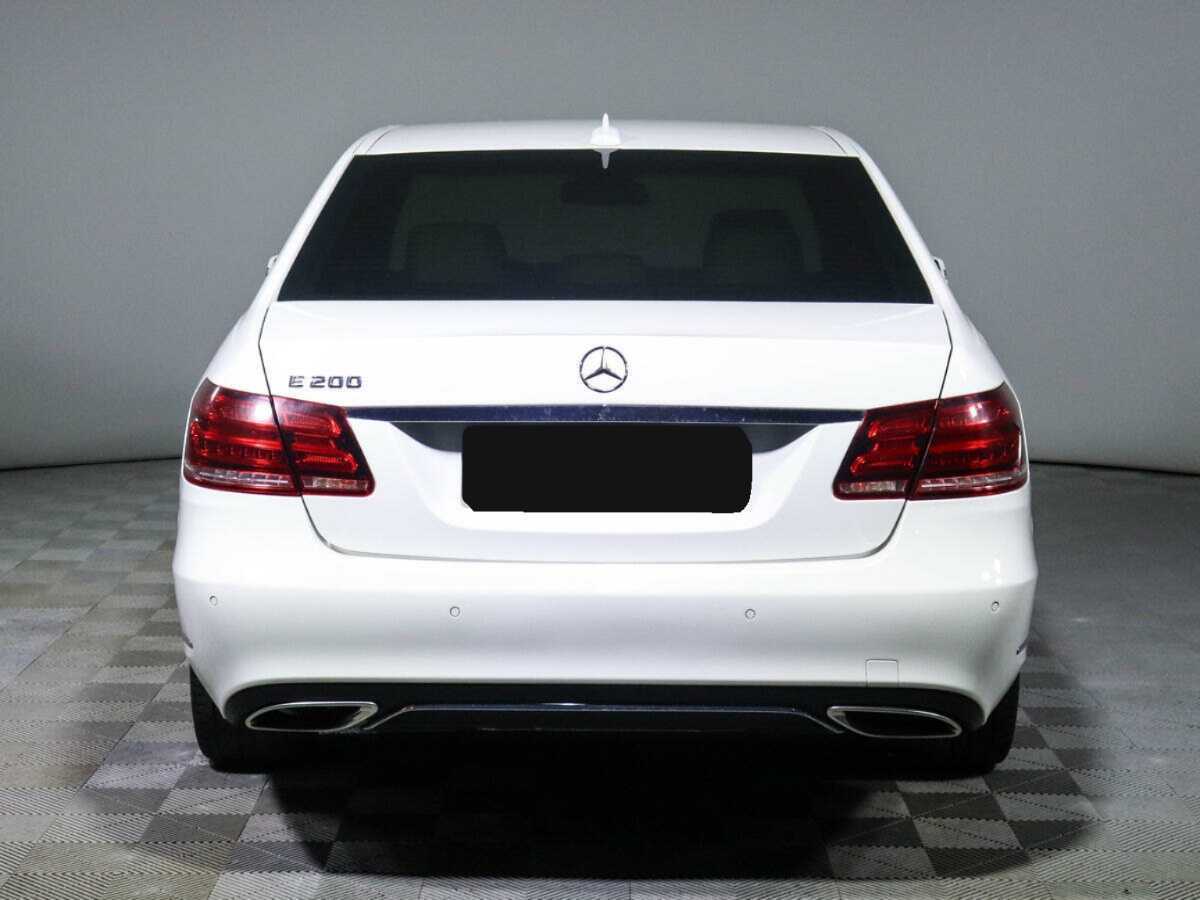 Mercedes-Benz E-Класс с пробегом — 2014 год. Фото: #4