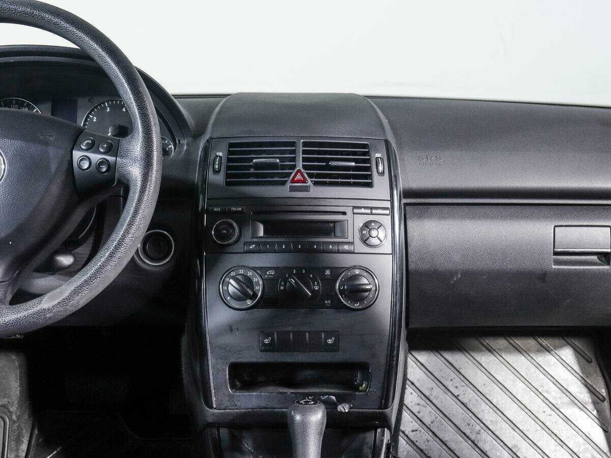 Mercedes-Benz A-Класс с пробегом — 2012 год. Фото: #11