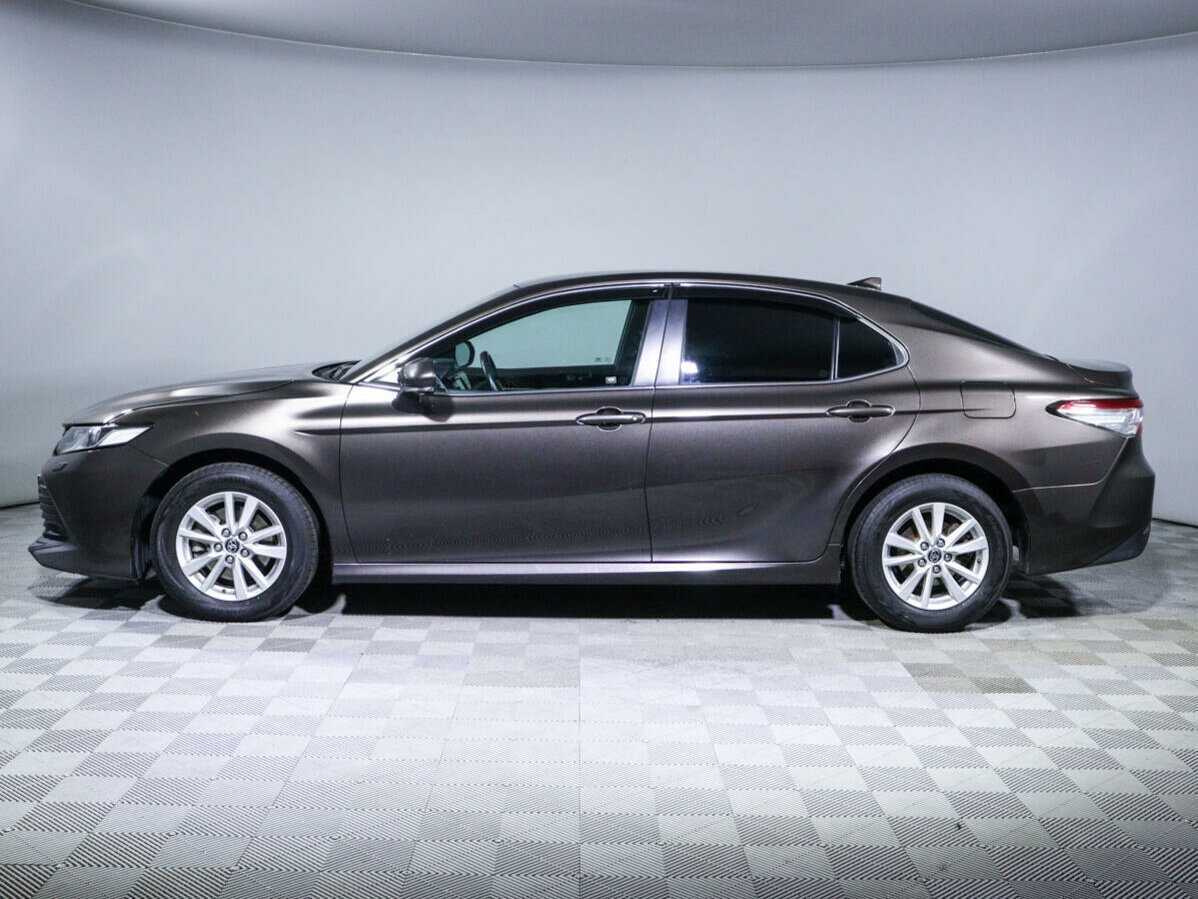 Toyota Camry с пробегом — 2020 год. Фото: #7