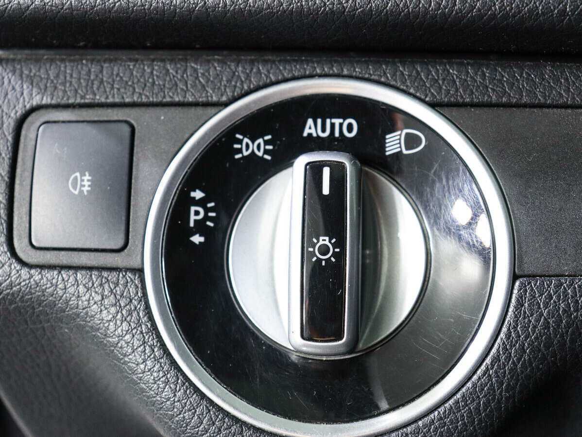 Mercedes-Benz C-Класс с пробегом — 2012 год. Фото: #11