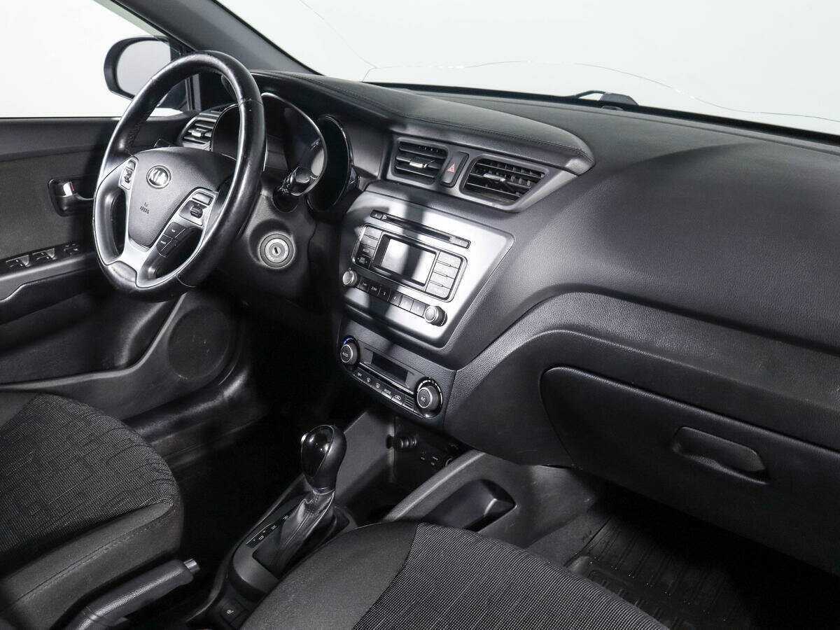 Kia Rio с пробегом — 2016 год. Фото: #7