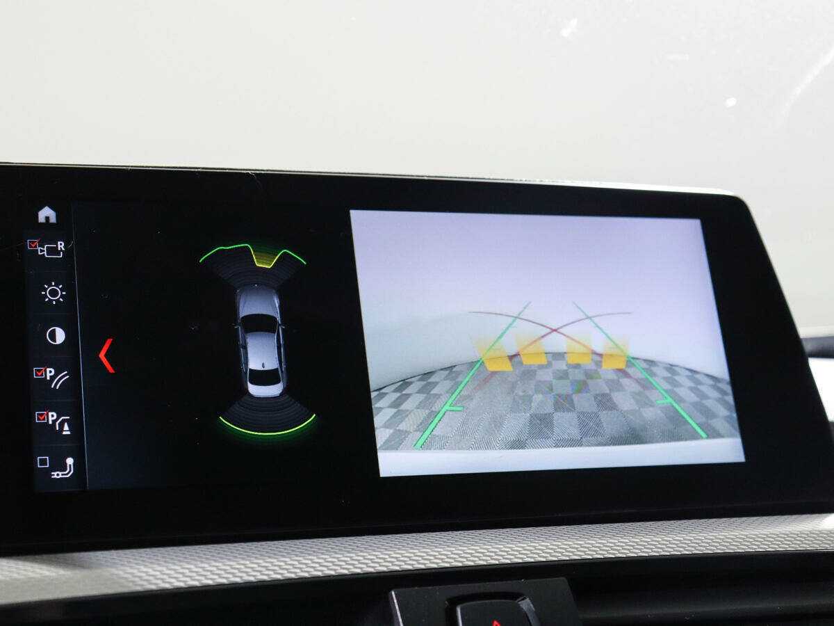 BMW 3 серии с пробегом — 2015 год. Фото: #19