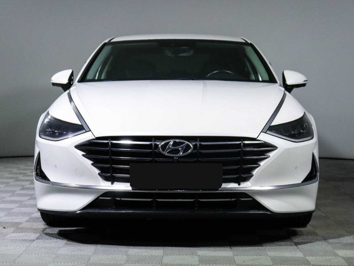 Hyundai Sonata с пробегом — 2021 год. Фото: #1