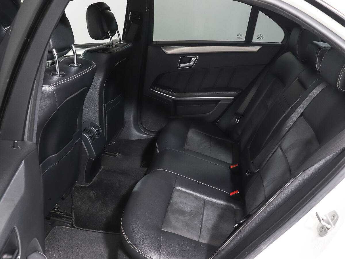 Mercedes-Benz E-Класс с пробегом — 2012 год. Фото: #9