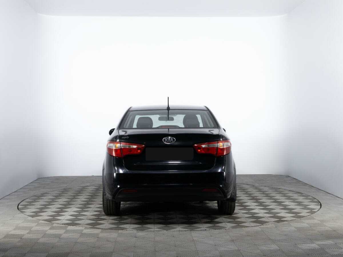 Kia Rio с пробегом — 2014 год. Фото: #5