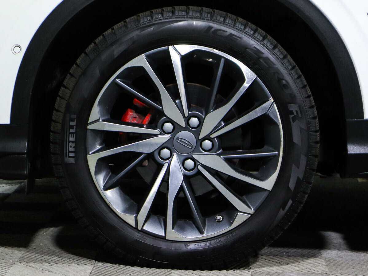 Geely Coolray с пробегом — 2021 год. Фото: #18