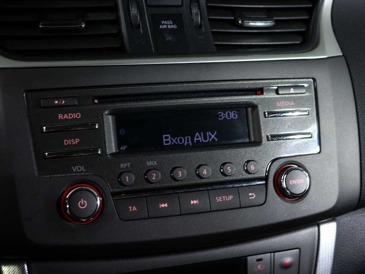 Nissan Sentra с пробегом — 2015 год. Фото: #17