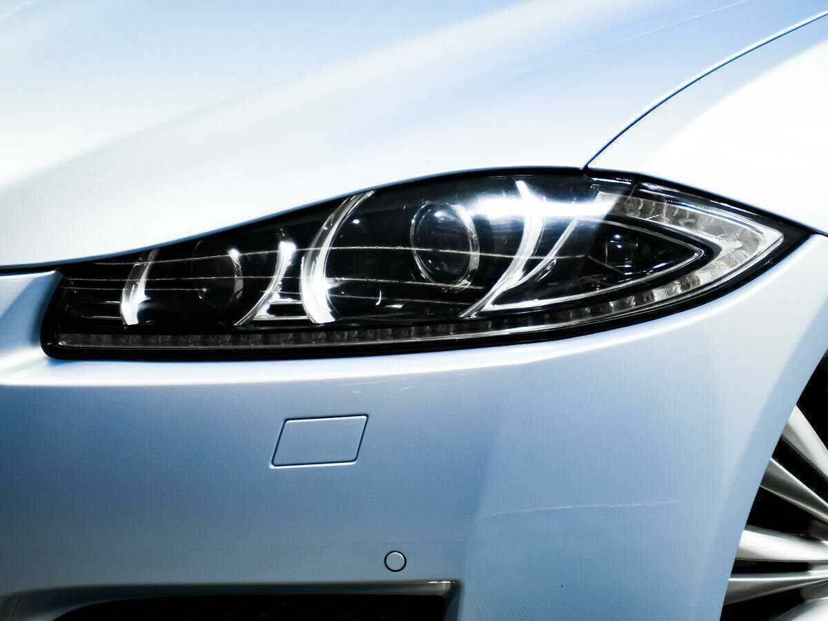 Jaguar XF с пробегом — 2013 год. Фото: #14