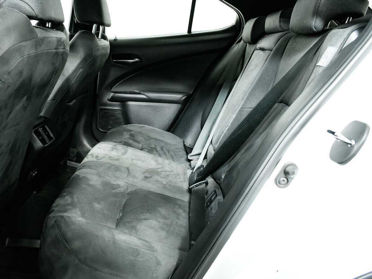 Lexus UX с пробегом — 2021 год. Фото: #11