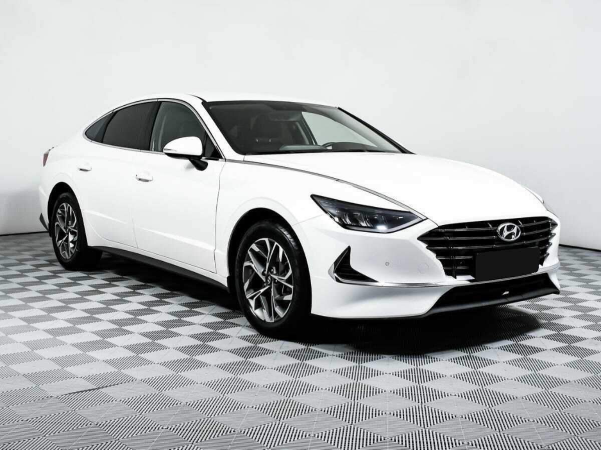 Hyundai Sonata с пробегом — 2022 год. Фото: #2
