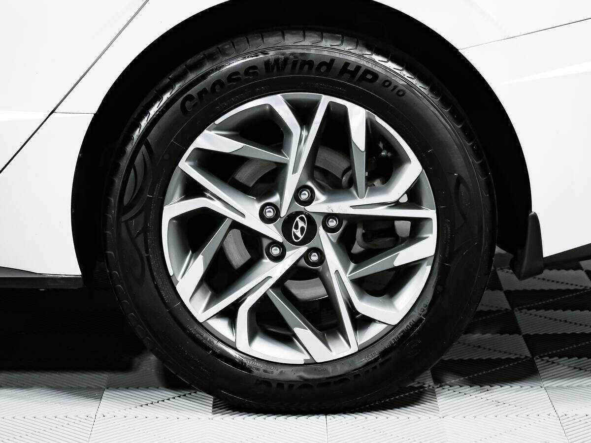 Hyundai Sonata с пробегом — 2022 год. Фото: #13