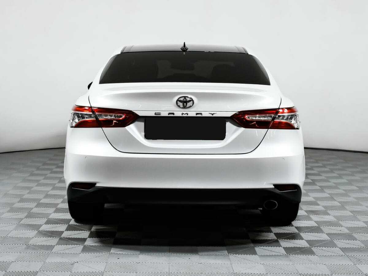 Toyota Camry с пробегом — 2019 год. Фото: #5