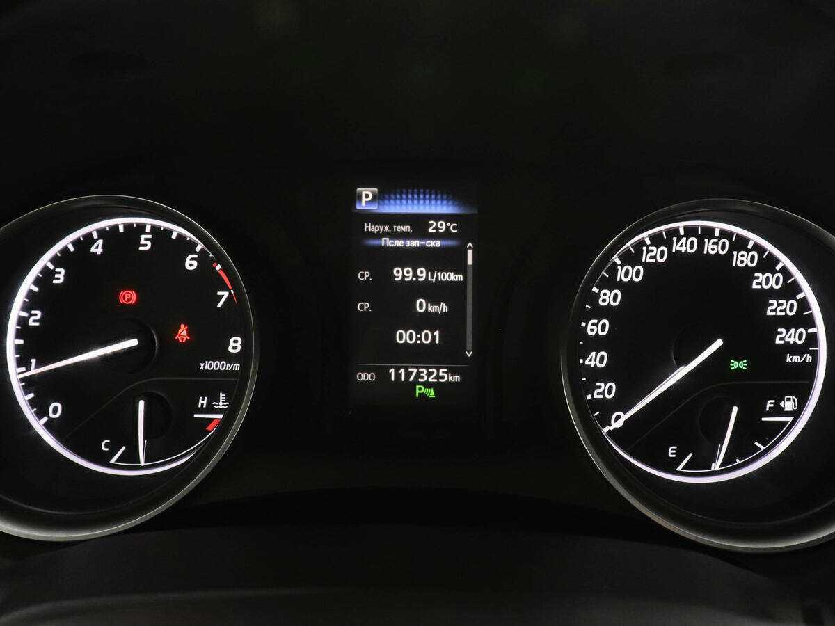 Toyota Camry с пробегом — 2019 год. Фото: #10