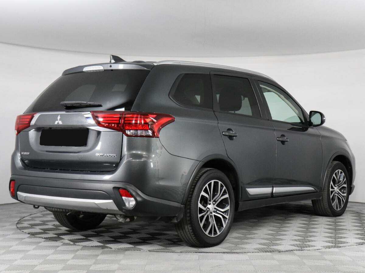Mitsubishi Outlander с пробегом — 2018 год. Фото: #4