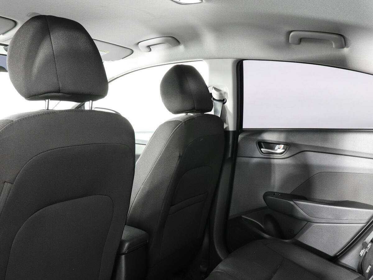 Hyundai Solaris с пробегом — 2019 год. Фото: #11