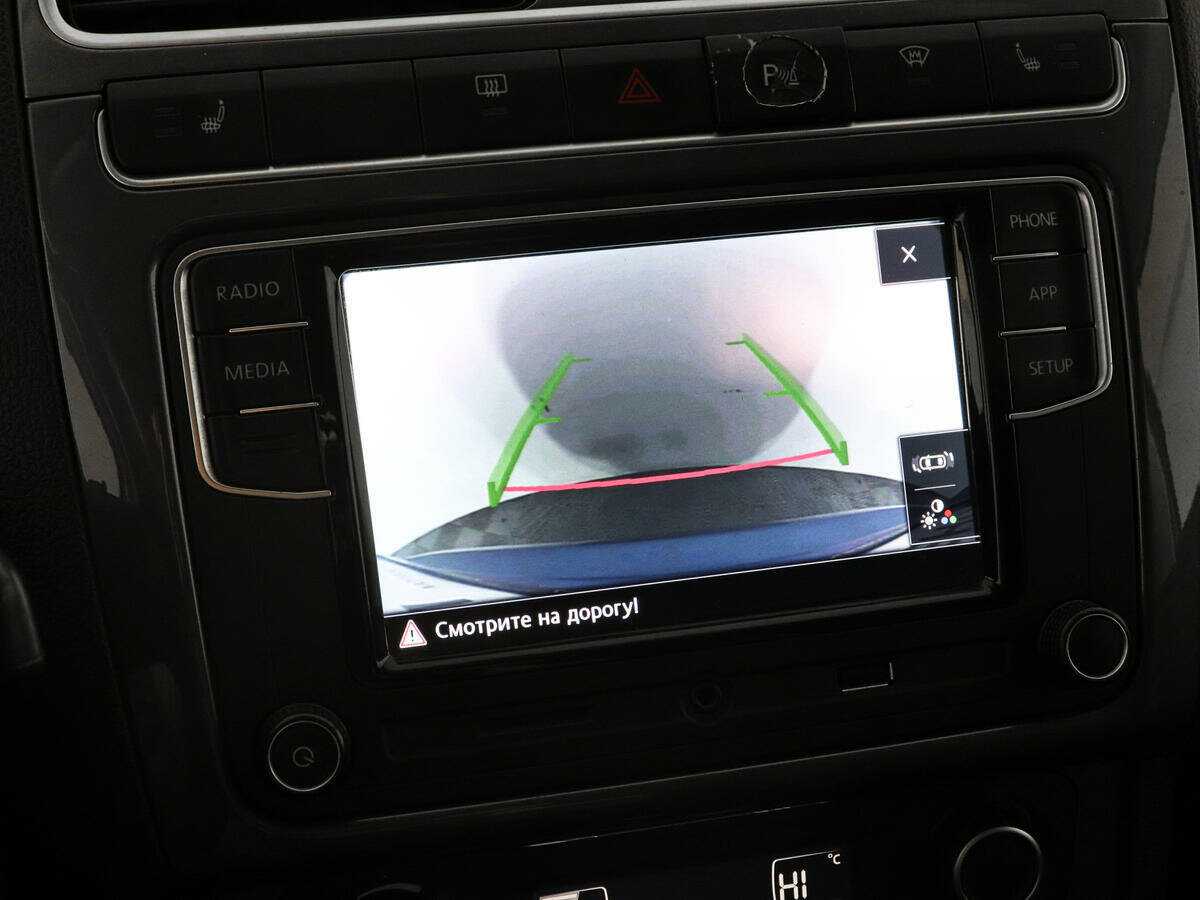 Volkswagen Polo с пробегом — 2018 год. Фото: #12