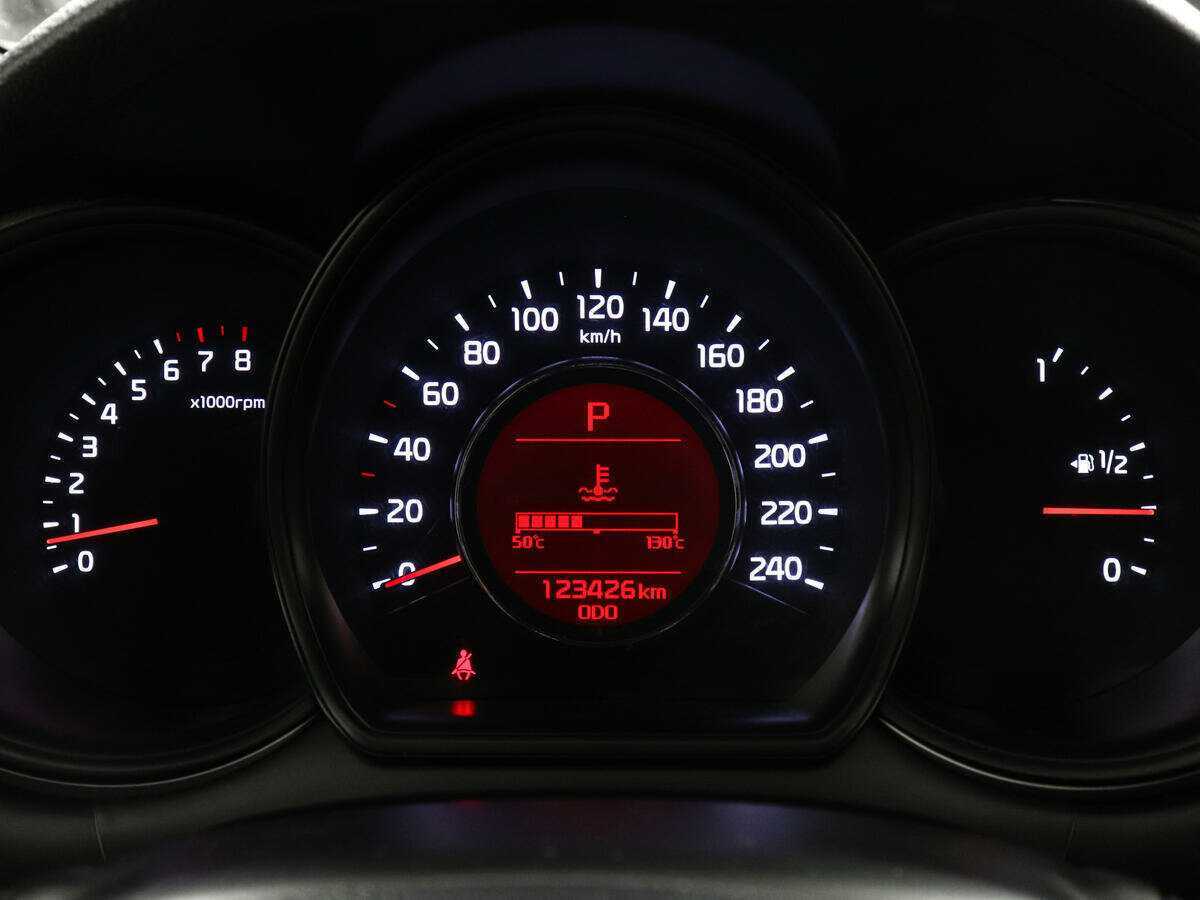 Kia Ceed с пробегом — 2015 год. Фото: #10