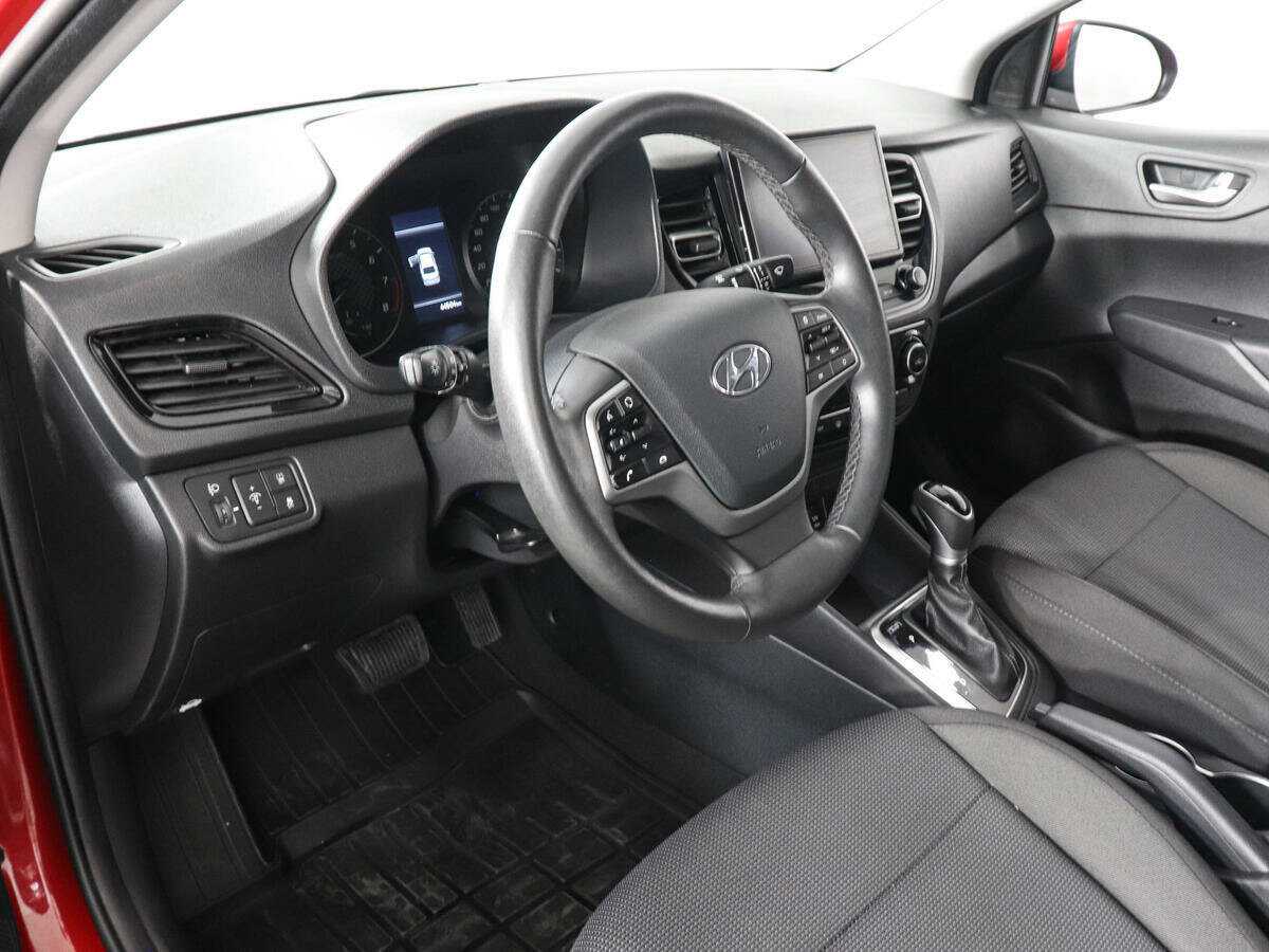 Hyundai Solaris с пробегом — 2020 год. Фото: #8