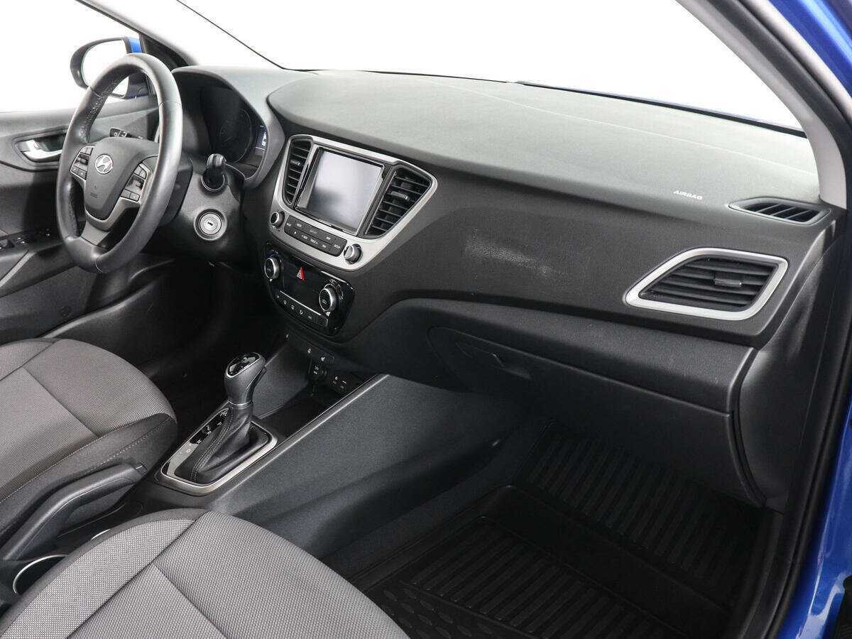 Hyundai Solaris с пробегом — 2017 год. Фото: #9