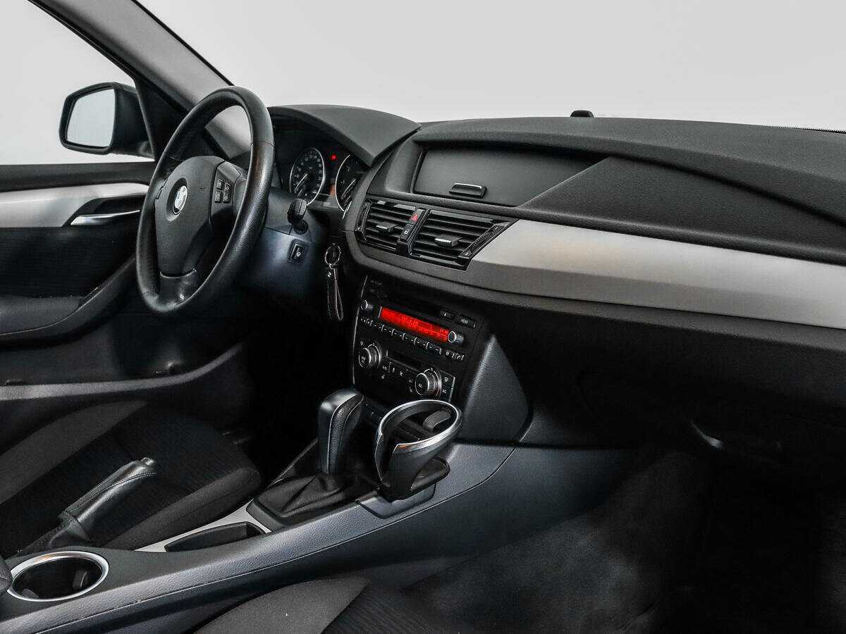 BMW X1 с пробегом — 2014 год. Фото: #11