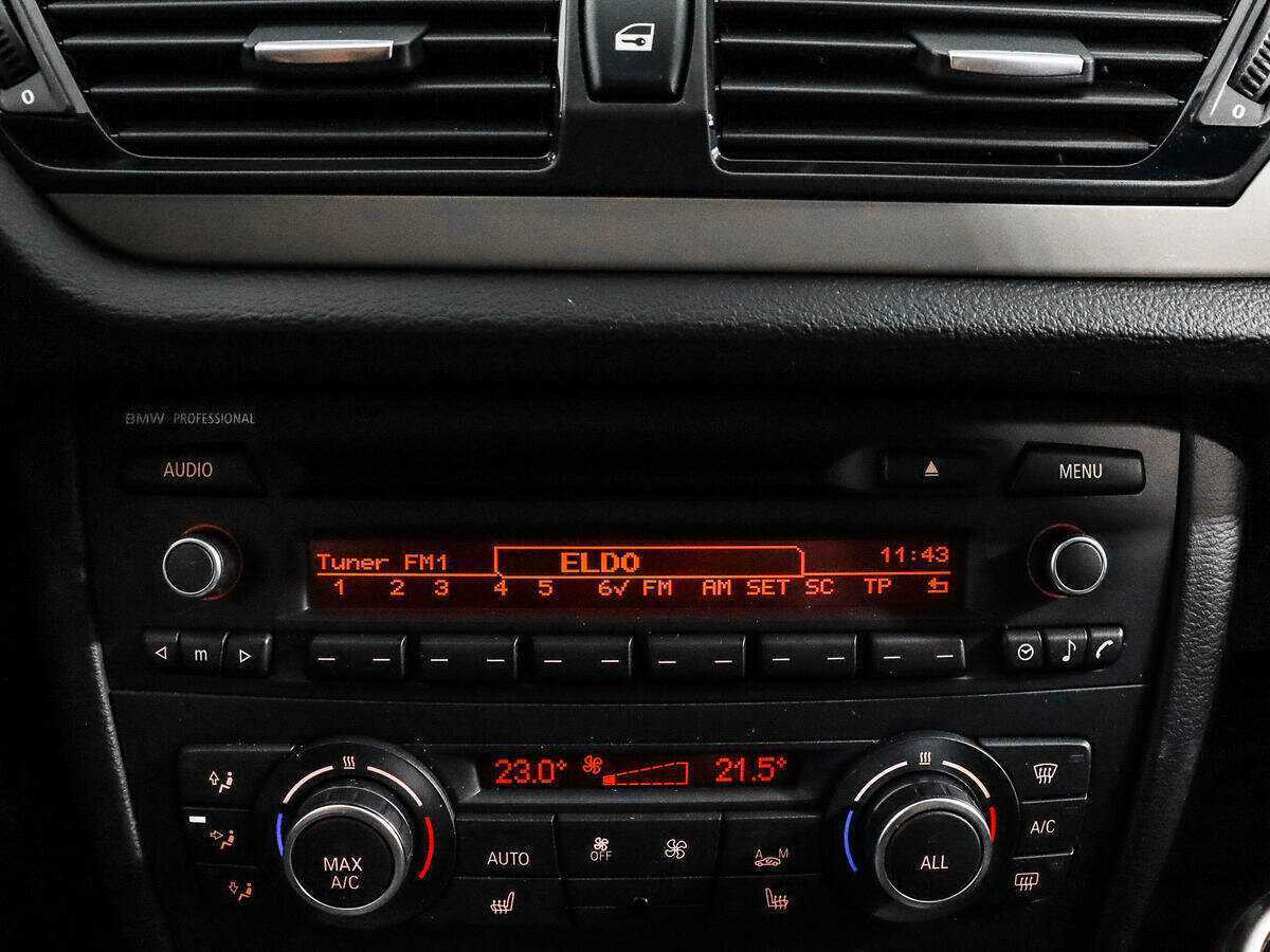 BMW X1 с пробегом — 2014 год. Фото: #13