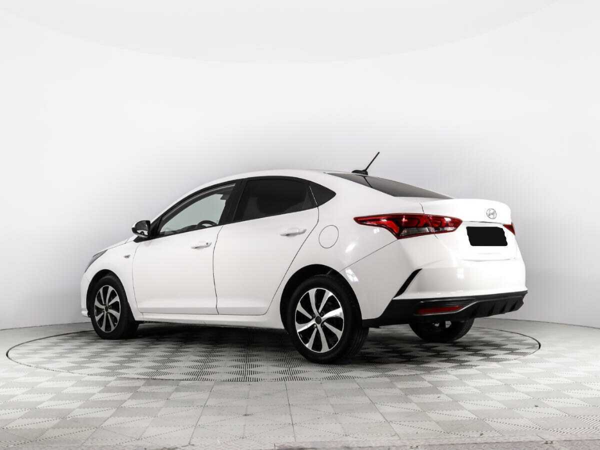 Hyundai Solaris с пробегом — 2021 год. Фото: #6