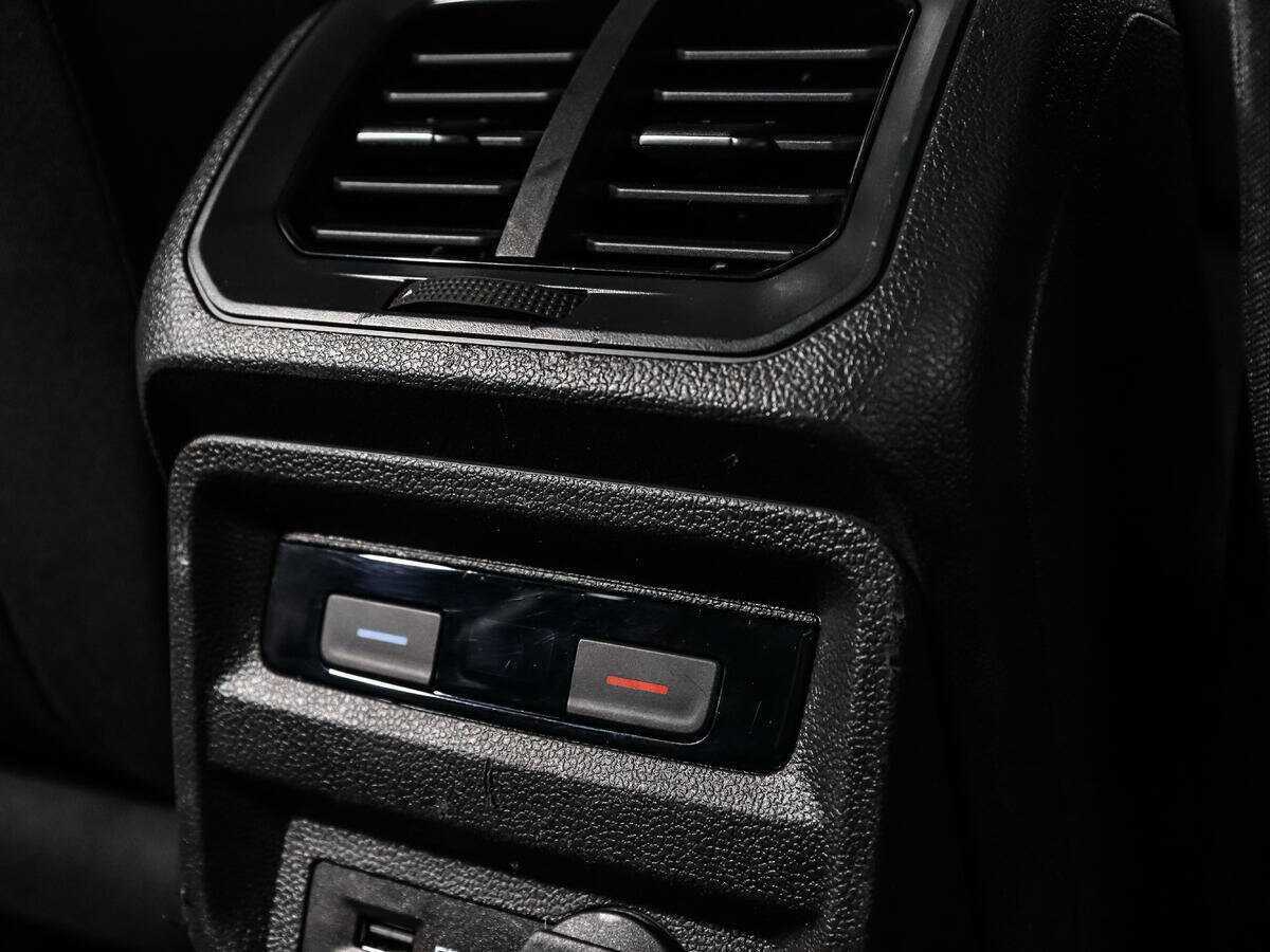 Volkswagen Tiguan с пробегом — 2019 год. Фото: #11