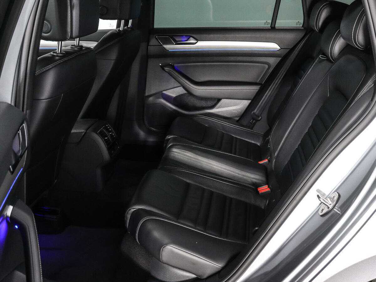 Volkswagen Passat с пробегом — 2019 год. Фото: #10