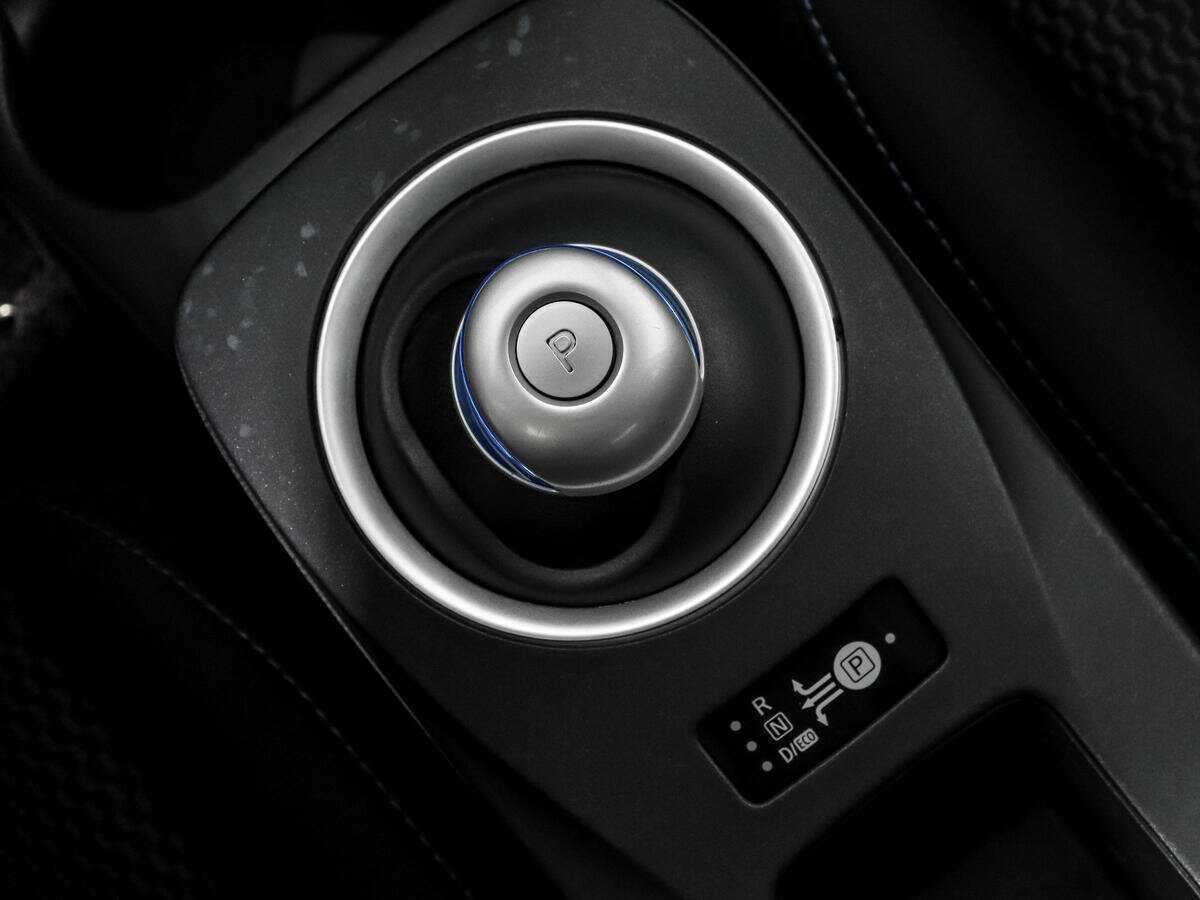 Nissan Leaf с пробегом — 2013 год. Фото: #10