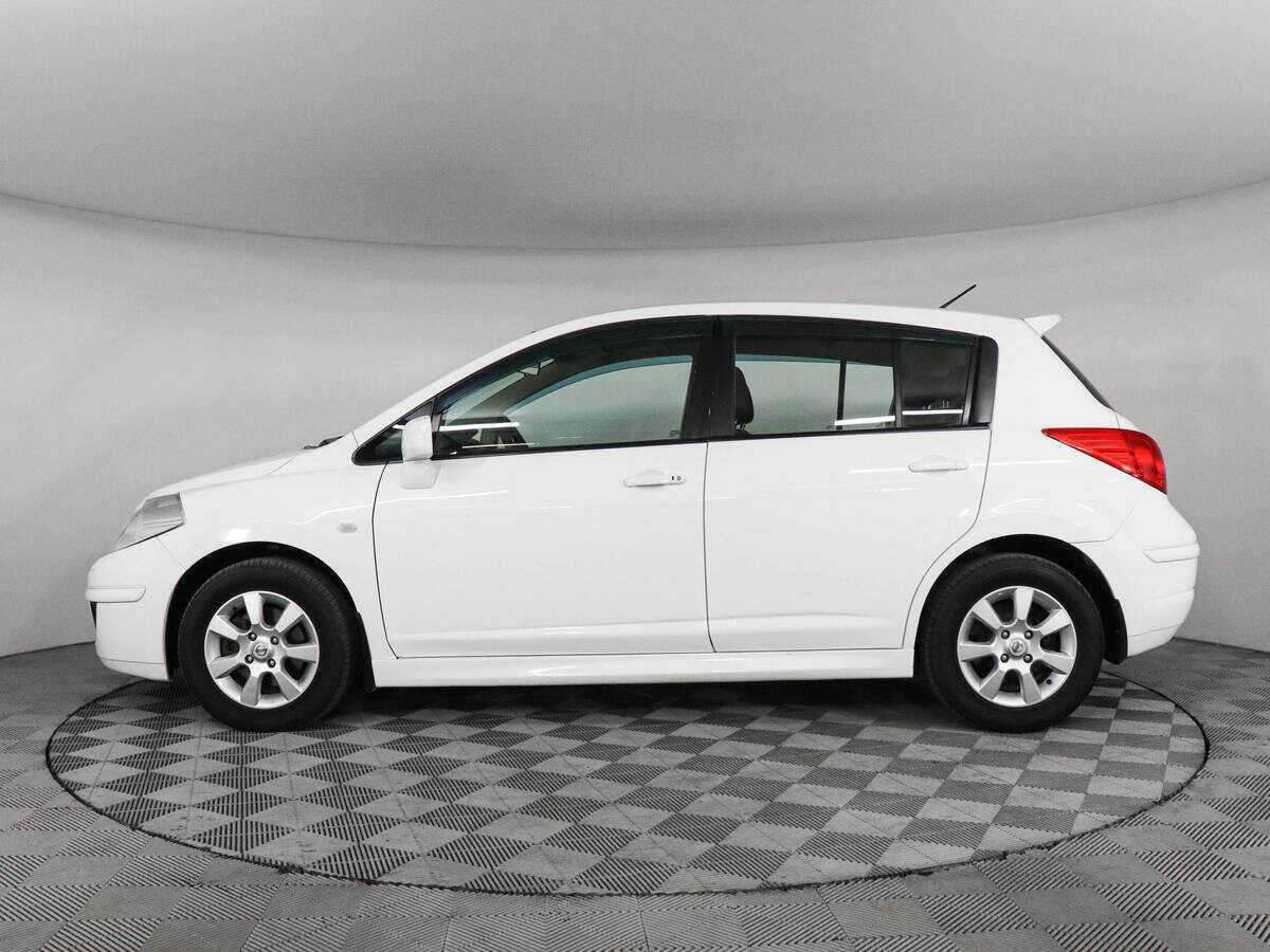 Nissan Tiida с пробегом — 2013 год. Фото: #7