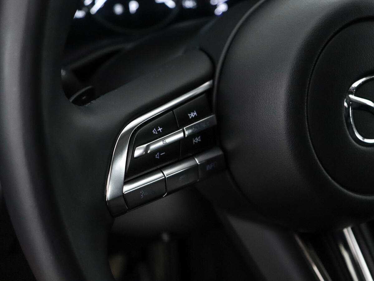 Mazda CX-30 с пробегом — 2021 год. Фото: #13